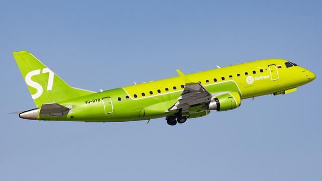 VQ-BYB::S7 Airlines